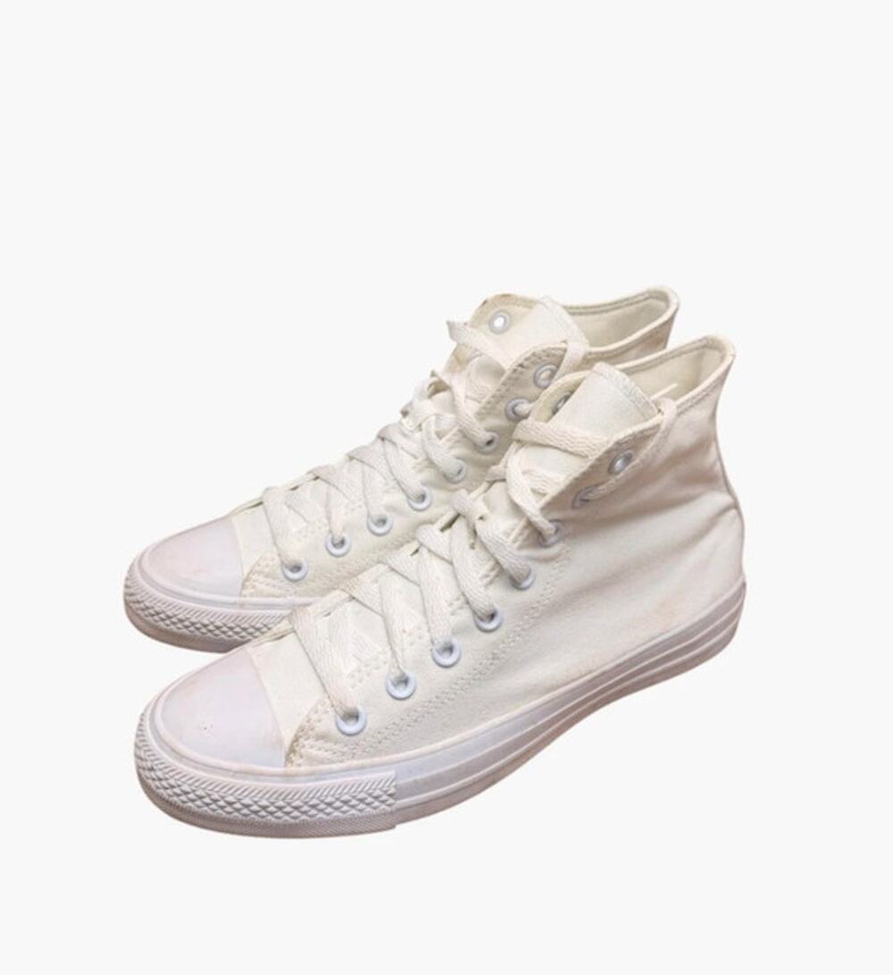 Converse CTAS High Throwback Wo’s size 9.5  All Star 2 Hi White canvas  sneakers